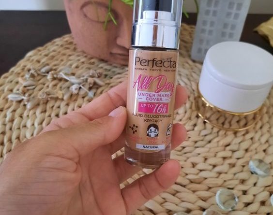 Perfecta All Day Under Mask Cover