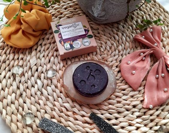 Szampon do włosów w kostce olej ze śliwki i masło kakaowe Marion